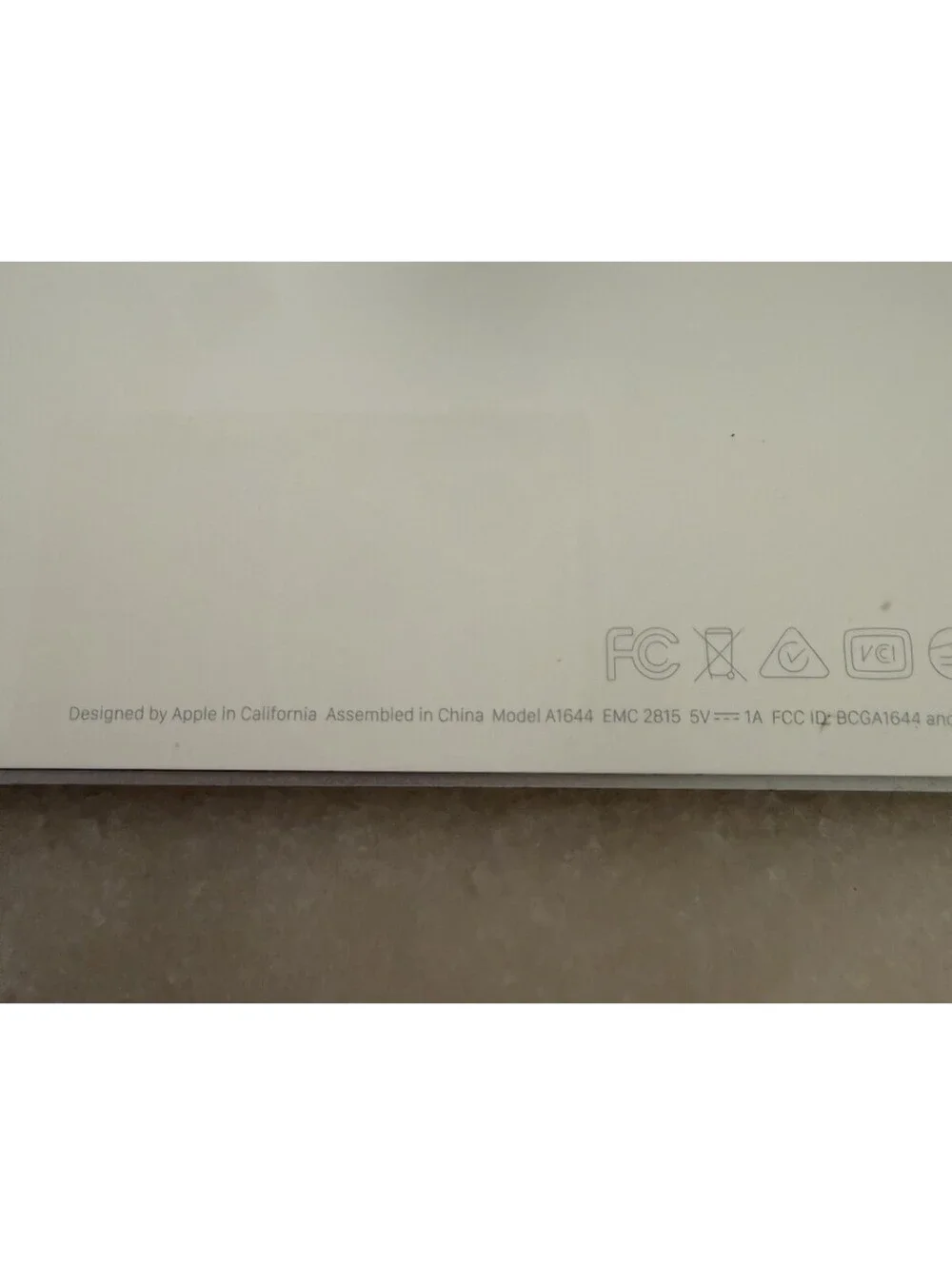 Apple Magic Keyboard A1644 Wireless Bluetooth Rechargeable White Keyboard